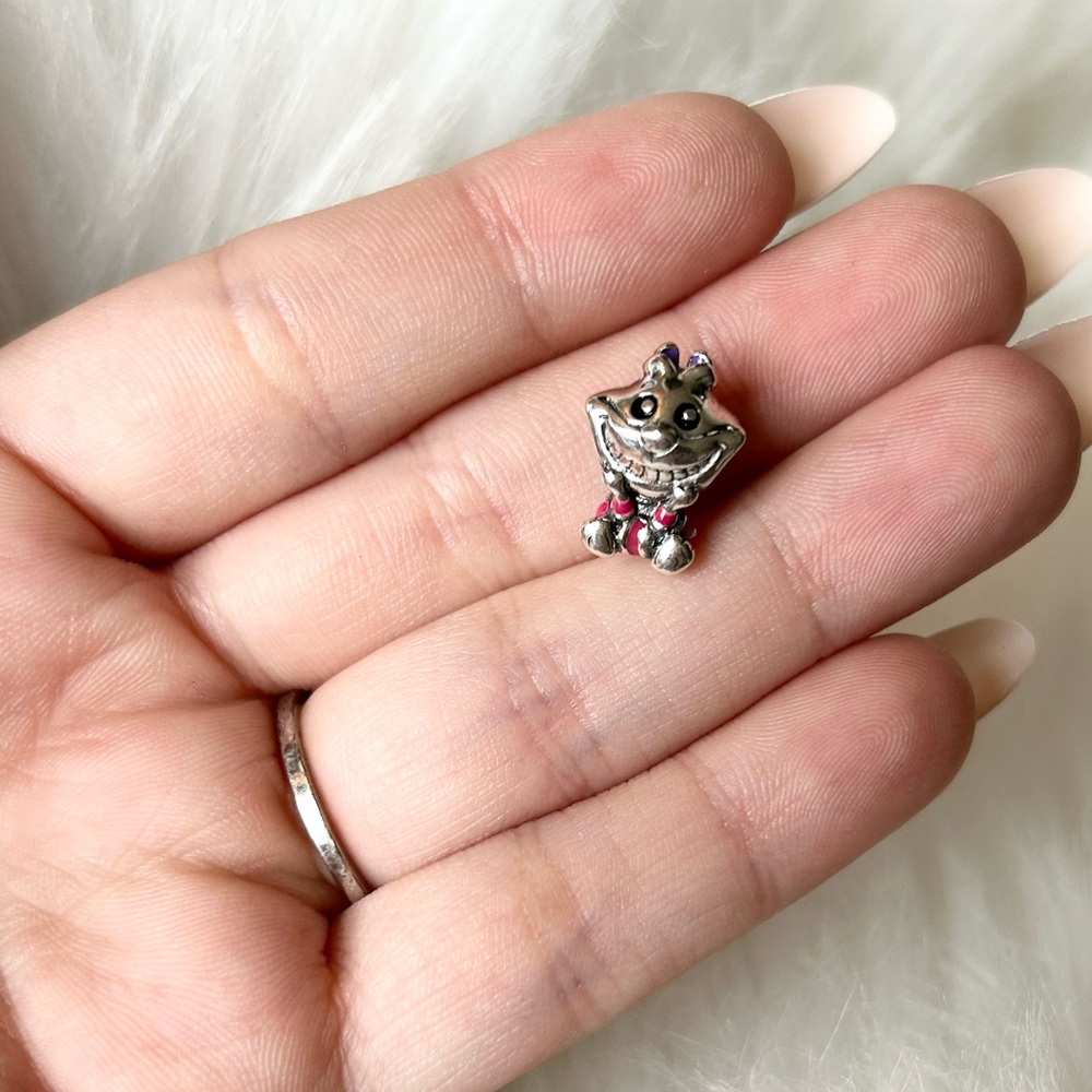 Alice in Wonderland Cheshire Pandora Charm